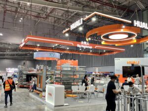 Thi công xây dựng gian hàng